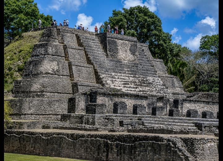 Altun Ha and Cave Tubing Tour from Belize City